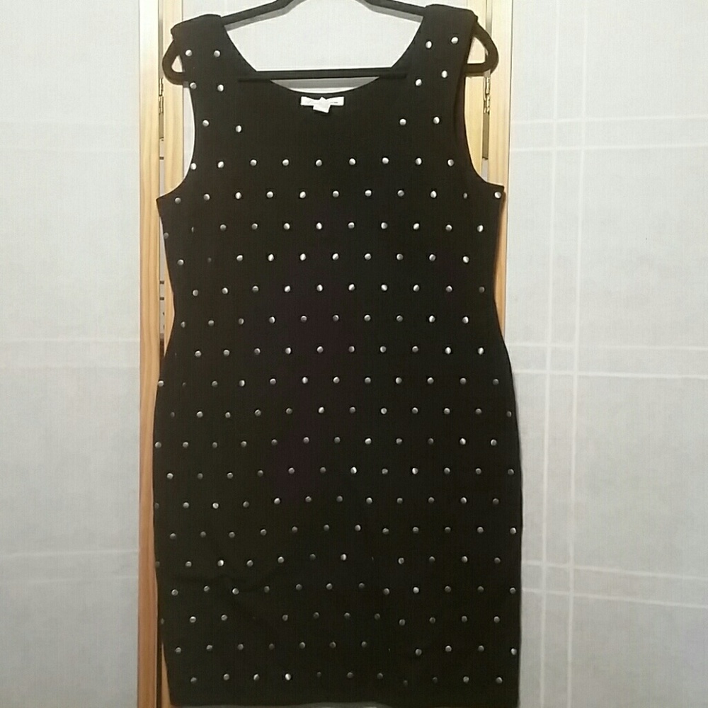 Kenneth Cole Capped Sleeve Silver Studded New York Sheath Dress - Picture 2 of 7